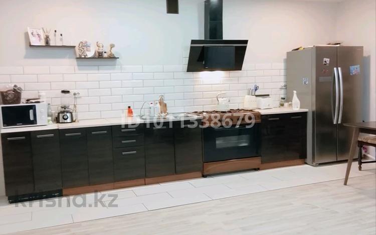 3-бөлмелі пәтер · 90 м² · 5/5 қабат, мкр Кунаева, Нур 5, бағасы: 38 млн ₸ в Уральске — фото 2