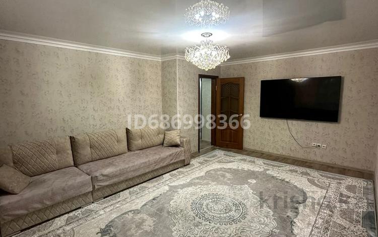3-комнатная квартира, 92 м², Абая 49А за 45 млн 〒 в Жезказгане — фото 2