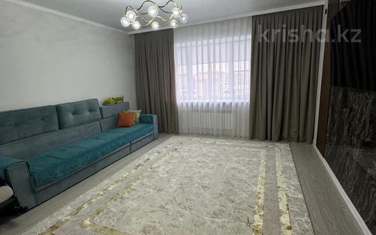 2-бөлмелі пәтер · 97 м² · 6/8 қабат, Алтын орда ш/а. 7/4, бағасы: 33.5 млн ₸ в Актобе, мкр. Алтын орда — фото 2