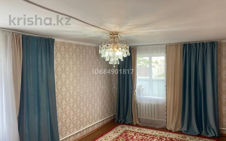 Отдельный дом • 3 комнаты • 104 м² • 10 сот., Кызылтал за 16 млн 〒 в Аксае — фото 37