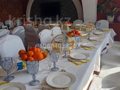 Отдельный дом · 7 комнат · 300 м², Сахарова за 75 000 〒 в Экибастузе