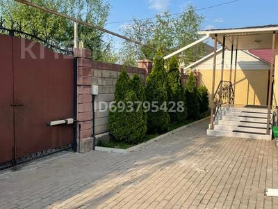 Отдельный дом • 4 комнаты • 240 м² • 14 сот., Хан-Тенгри за 100 млн 〒 в Алматы, Наурызбайский р-н