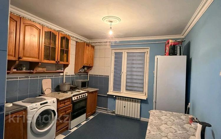 3-комнатная квартира · 70.6 м² · 1/5 этаж, мкр Аксай-3Б 16 за 43.5 млн 〒 в Алматы, Ауэзовский р-н — фото 2