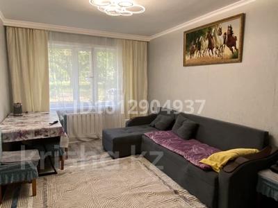 3-бөлмелі пәтер · 58 м² · 1/5 қабат, Абая 52, бағасы: 13.3 млн ₸ в Темиртау
