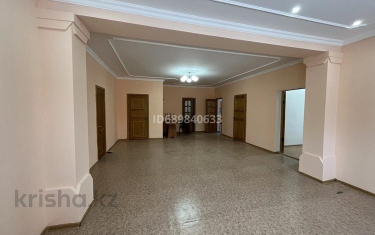 Отдельный дом · 4 комнаты · 140 м² · 10 сот., мкр Жеруйык, 25 за 43 млн ₸ в Атырау — фото 19