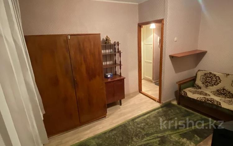 1-комнатная квартира, 12 м², 1/5 этаж помесячно, Тауелсиздик 30 — Майлина