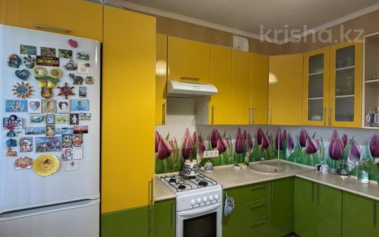 2-комнатная квартира · 60.2 м² · 4/9 этаж, мкр. Алтын орда, Молдагуловой за 26.5 млн ₸ в Актобе — фото 2