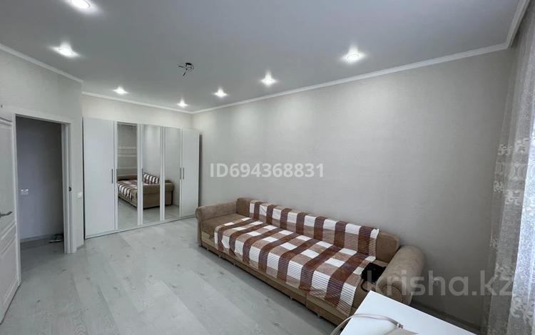 1-комнатная квартира · 37.3 м² · 7/9 этаж, Калдаяков 26 за 20.5 млн ₸ в Астане, Алматы р-н — фото 2