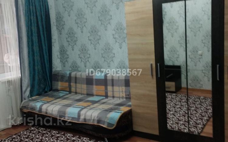 1-комнатная квартира · 31 м² · 5/5 этаж, Майкудук, 12й микрорайон за 8 000 ₸ в Караганде, Алихана Бокейханова р-н — фото 7