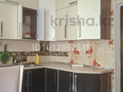 2-бөлмелі пәтер · 90 м² · 3/3 қабат, 8-й микрорайон, Кен кечу 37 — проспект Абая, бағасы: 220 000 ₸ в Шымкенте, Туран р-н