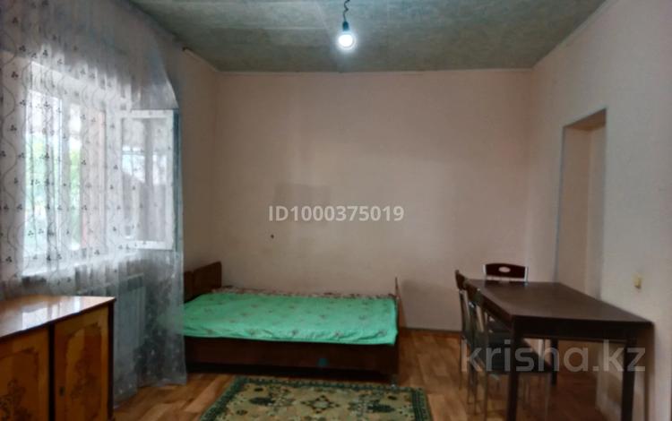 Часть дома · 1 комната · 20 м² · 5 сот., мкр Самал-1, Жаңа қоныс за 60 000 ₸ в Шымкенте, Абайский р-н — фото 2