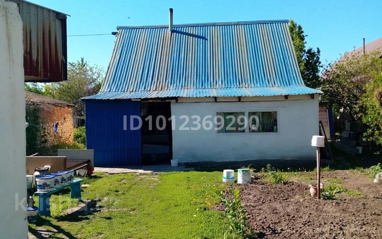 Дача · 2 комнаты · 10 м² · 2.4 сот., ДП Металлург-2 192 за 7.5 млн ₸ в Усть-Каменогорске, Ульбинский — фото 2