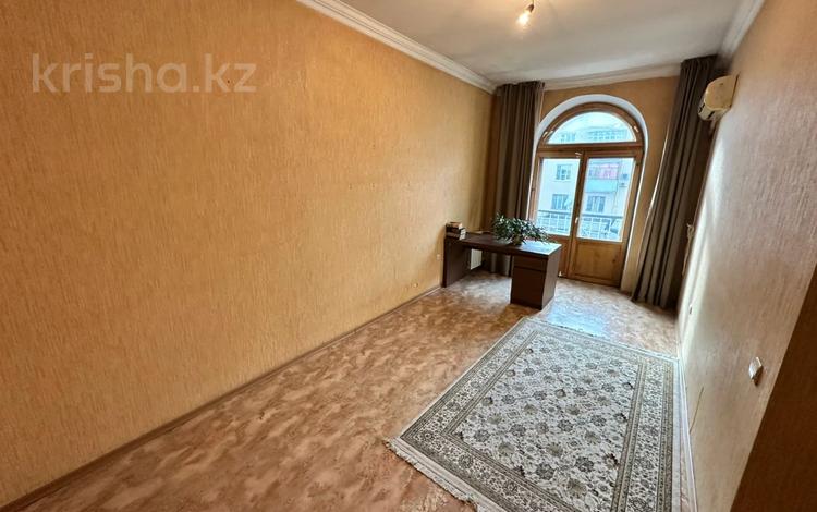 4-комнатная квартира · 100 м² · 3/3 этаж, Чехова 64 за 30.9 млн ₸ в Усть-Каменогорске — фото 21