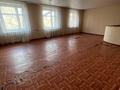 Кеңселер, медорталықтар мен дәріханалар, білім орталықтары, конференц-залдар, кабинеттер және жұмыс орындары · 1500 м², бағасы: 3.6 млн ₸ в Семее — фото 12