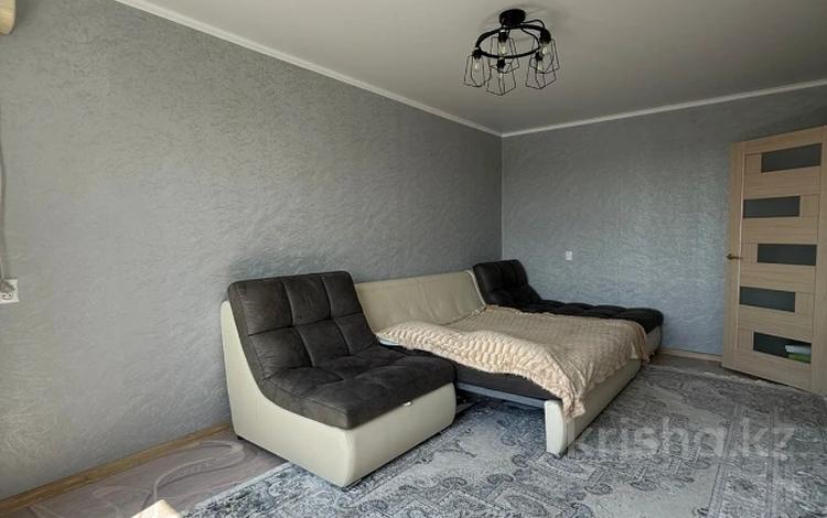 3-комнатная квартира · 68 м² · 10/10 этаж, Ткачёва 17 за 27 млн ₸ в Павлодаре — фото 2