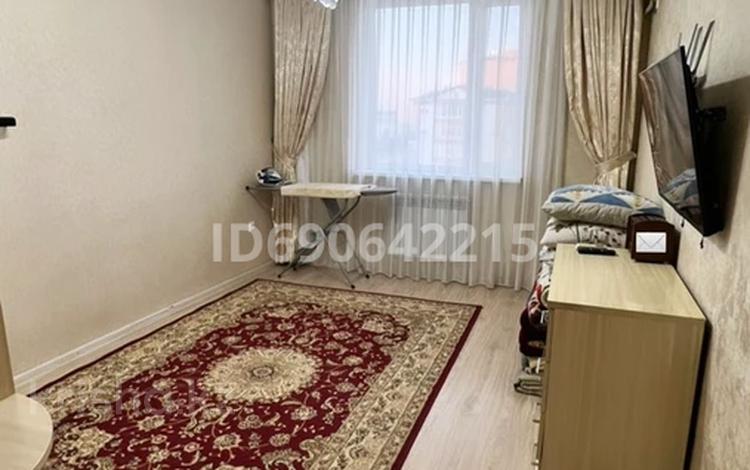 2-комнатная квартира, 56 м², 5/6 этаж помесячно, 32А мкр 15