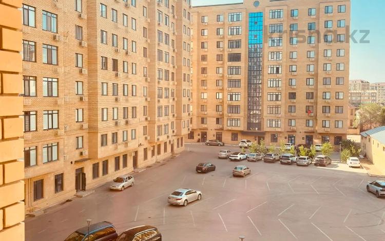 2-бөлмелі пәтер · 63.4 м² · 3/10 қабат, Абая 26/5, бағасы: 25 млн ₸ в Атырау — фото 11