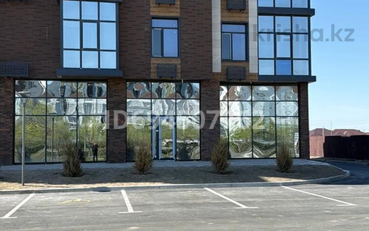 Еркін · 241 м², бағасы: 2 млн ₸ в Атырау, мкр Нурсая — фото 23