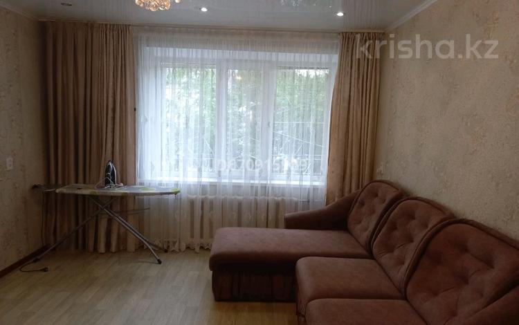 2-комнатная квартира · 56 м² · 1/9 этаж, Назарбаева 46/1 — Назарбаева - Чокина за 14 000 ₸ в Павлодаре — фото 9