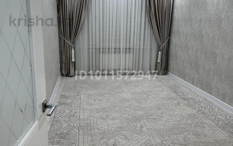4-комнатная квартира · 98.8 м² · 2/5 этаж, 28-й мкр 35 за 33 млн ₸ в Актау — фото 2