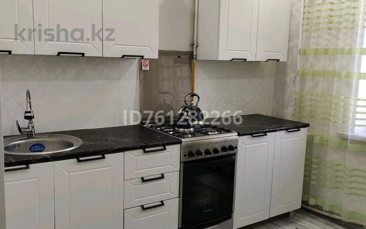 1-комнатная квартира · 42 м² · 1/5 этаж, Ауэзова 4 — Мечеть за 17 500 ₸ в Хромтау — фото 2