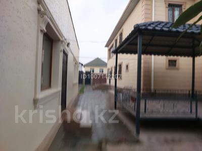 Отдельный дом · 7 комнат · 450 м² · 10 сот., мкр Самал-2, Мкр Самал-2 ул Ермекбаева Байзак 124 за 120 млн 〒 в Шымкенте, Абайский р-н