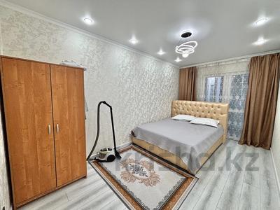 2-комнатная квартира · 56 м² · 8/12 этаж, мкр Акбулак, Дарабоз 1-83 за 35 млн 〒 в Алматы, Алатауский р-н