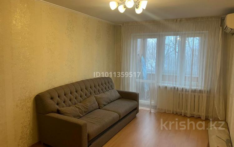 3-комнатная квартира · 60 м² · 4/5 этаж, мкр Орбита-1 за 300 000 ₸ в Алматы, Бостандыкский р-н — фото 2