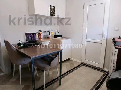 2-бөлмелі пәтер · 30 м² · 1/1 қабат, Аитова 76/1, бағасы: 140 000 ₸ в Аскара Токпанова (Казцик)