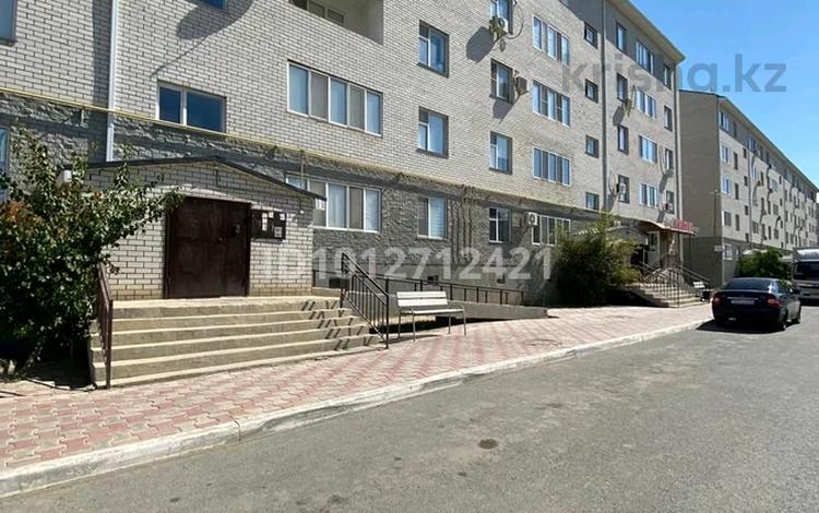 1-бөлмелі пәтер · 45 м², мкр Береке 8 — 42 школы, бағасы: 16.5 млн ₸ в Атырау — фото 2