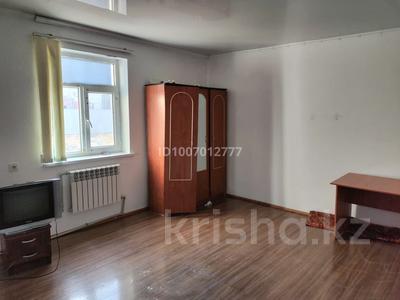 Отдельный дом · 3 комнаты · 85 м², Махамбетов 5Б дом 32 — Наурыздың кіре беріс за 65 000 〒 в 