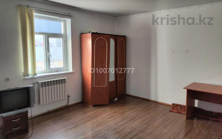 Отдельный дом · 3 комнаты · 85 м² · 10 сот., Махамбетов 5Б дом 32 — Наурыздың кіре беріс за 65 000 〒 в  — фото 2