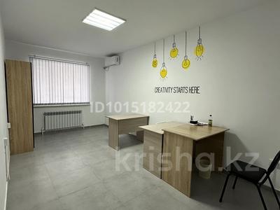 Офисы · 61 м² за 42 млн ₸ в Актобе, мкр. Алтын орда