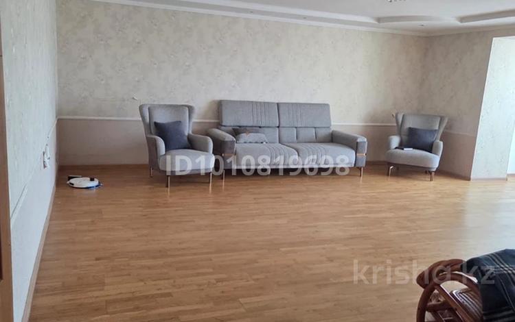 3-комнатная квартира · 140 м² · 3/9 этаж, Абулхаир хана 61 за 41 млн ₸ в Актобе — фото 2