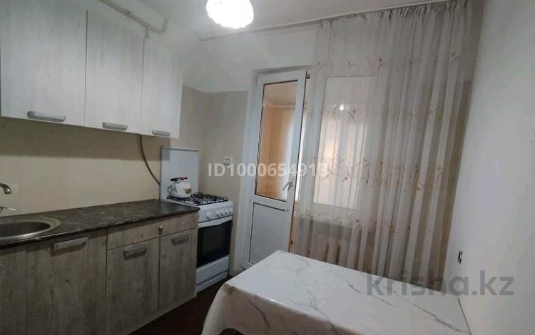 1-бөлмелі пәтер · 30 м² · 1/5 қабат, проспект Абая 60 — Пр Абая, бағасы: 8 000 ₸ в Уральске — фото 11