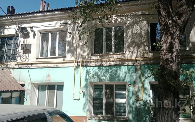 5-комнатная квартира · 80 м² · 2/2 этаж, мкр Михайловка , Степная 1а — Караганда, Михайловка, ул. Степная, 1А. Район за Чкалова, недалеко от Охотской. за 15 млн ₸ в Казыбек би р-н — фото 2