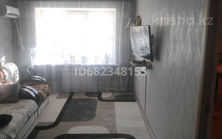 3-комнатная квартира, 62 м², 1/5 этаж, Валиханова 19а за 8.5 млн 〒 в Алге — фото 2
