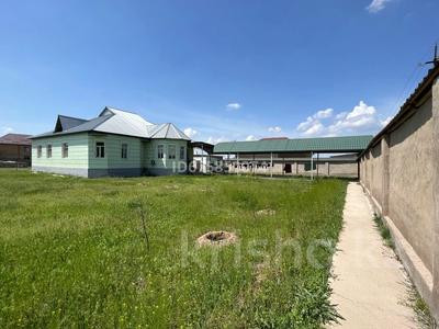 Отдельный дом · 6 комнат · 240 м² · 24 сот., Шапырашты — Карасай Батыр за 44 млн ₸ в Шымкенте, Каратауский р-н