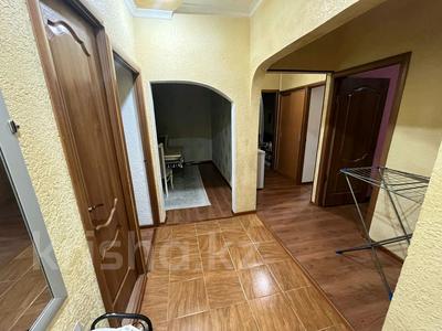 4-бөлмелі пәтер · 80 м² · 4/5 қабат, Самал ш/а. 52, бағасы: ~ 23 млн ₸ в Таразе, мкр Самал