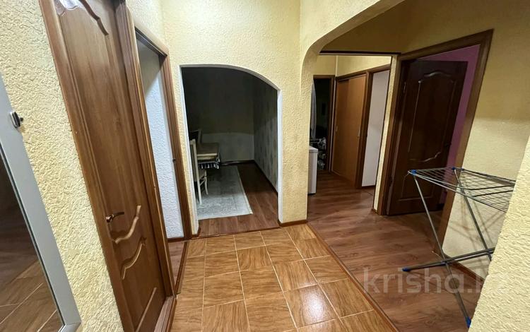 4-бөлмелі пәтер · 80 м² · 4/5 қабат, Самал ш/а. 52, бағасы: ~ 23 млн ₸ в Таразе, мкр Самал — фото 2