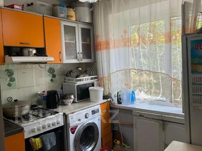 3-бөлмелі пәтер, 62 м², 1/5 қабат, Майкудук, 15й микрорайон — 13 мкр-н,12 мкр-н,6 мкр-н,11 А мкр-н,14 мкр-н, бағасы: 12 млн 〒 в Караганде, Алихана Бокейханова р-н