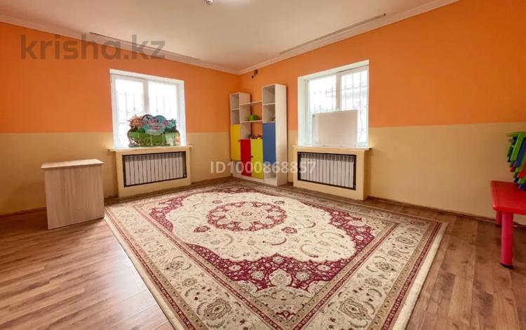 Отдельный дом · 5 комнат · 282 м² · 8 сот., Абай 11/15 за 1 млн ₸ — фото 2