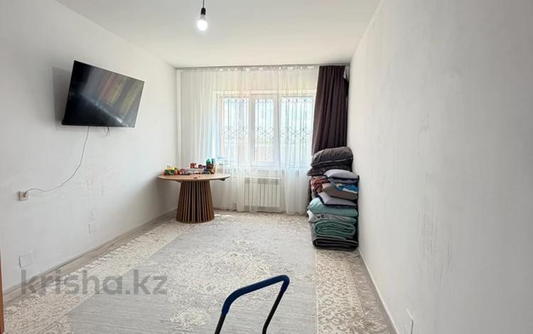 1-бөлмелі пәтер · 40 м² · 1/9 қабат, самал, бағасы: 15.6 млн ₸ в Уральске — фото 2