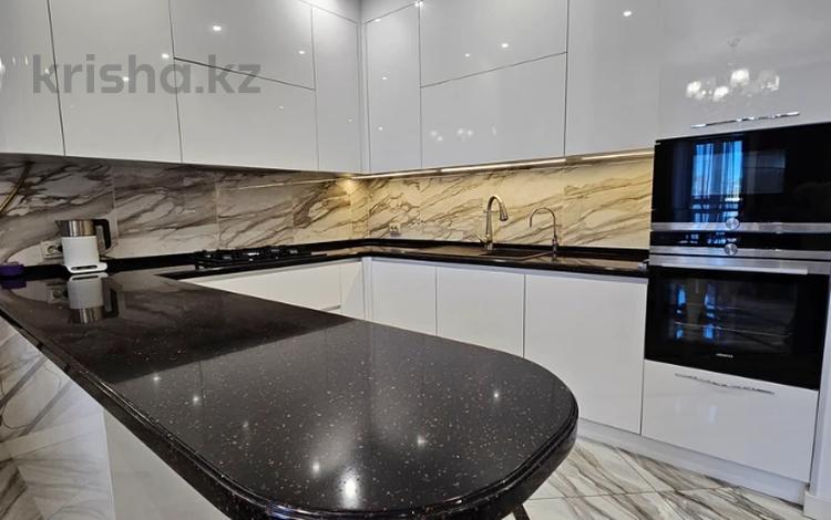 5-бөлмелі пәтер · 220.3 м² · 2/6 қабат, Гоголя 112, бағасы: 250 млн ₸ в Костанае — фото 2