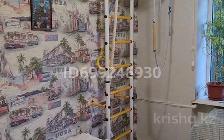 3-комнатная квартира · 51 м² · 2/2 этаж, Цветочная за 12 млн ₸ в Актобе, жилой массив Жилянка — фото 2
