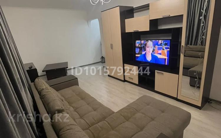1-бөлмелі пәтер · 34 м² · 5/5 қабат, №6 ш/а. 27, бағасы: 240 000 ₸ в Алматы, Ауэзовский р-н — фото 2