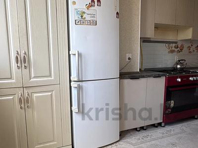 4-бөлмелі пәтер · 90 м², 27-ш/а. 53, бағасы: 30 млн ₸ в Актау, 27-й мкр