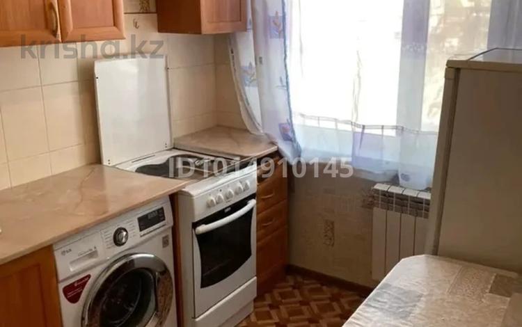 2-комнатная квартира · 44.3 м² · 5/5 этаж, мкр Юго-Восток, Муканова 6 за 15.2 млн ₸ в Караганде, Казыбек би р-н — фото 2