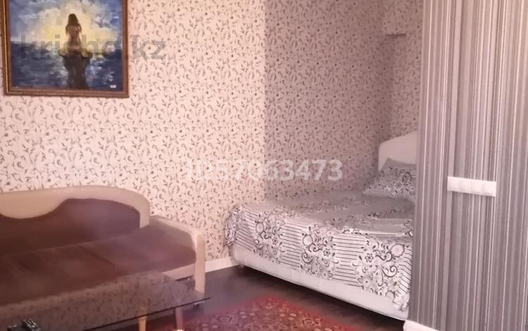 1-комнатная квартира, 30 м² посуточно, Сатпаева за 12 000 〒 в Алматы, Бостандыкский р-н — фото 2