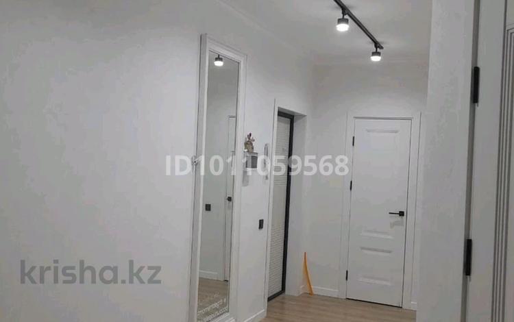 3-бөлмелі пәтер · 93.5 м² · 8/9 қабат, Айтматова, бағасы: 40.5 млн ₸ в Астане — фото 2